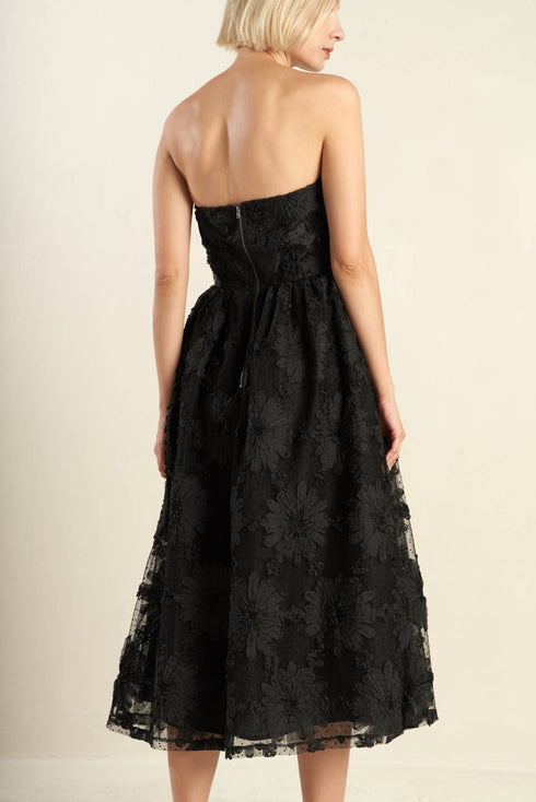 confidence-game-lace-midi-dress Flying Tomato-Sophia's Style-2